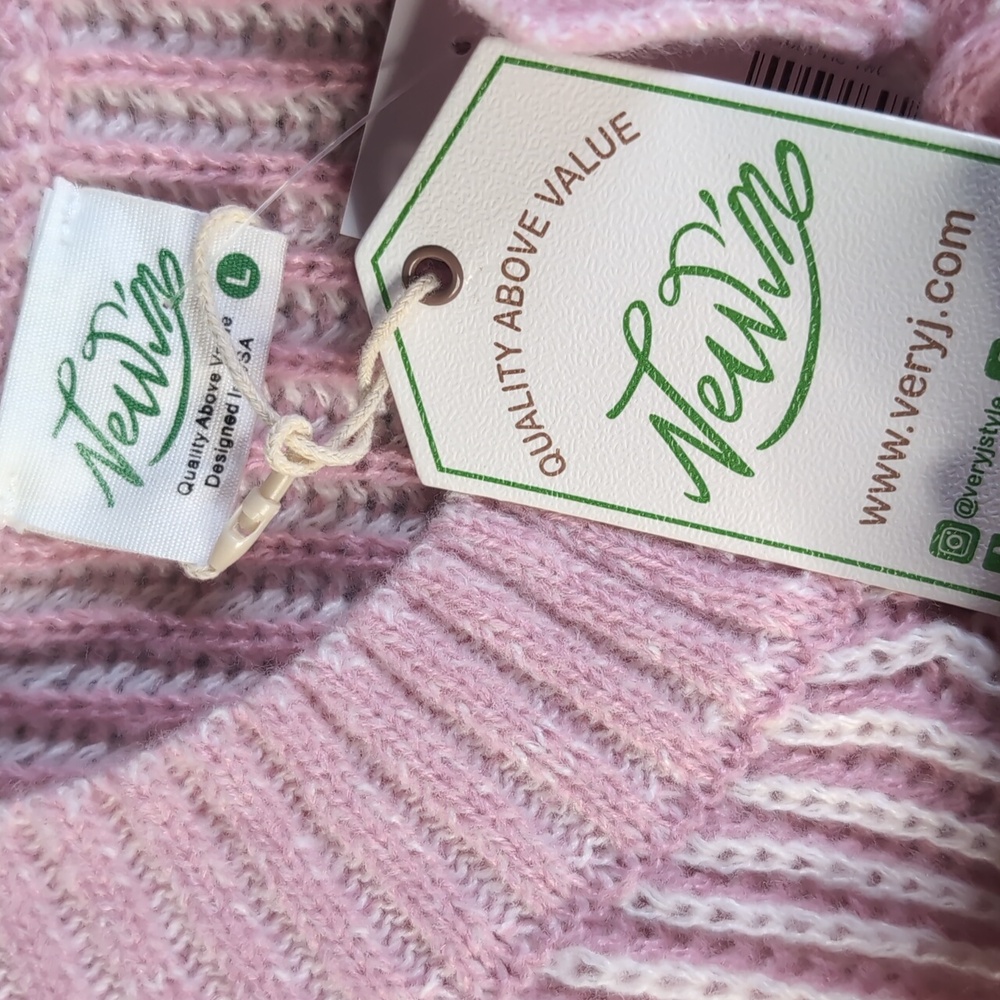 Large Hearts Entwined Cardigan Sweater-NWT - Picture 8 of 9